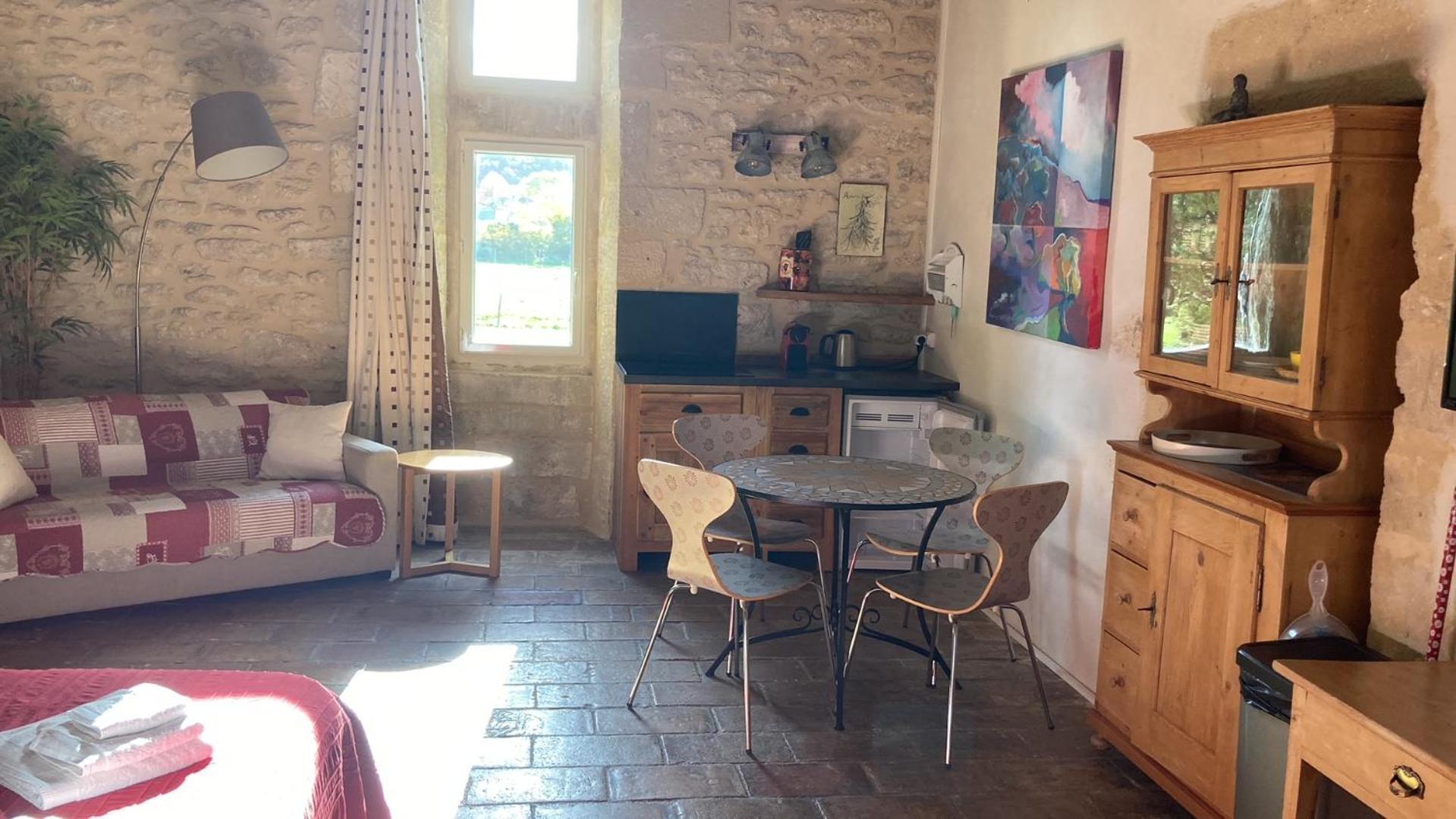 Mas De La Rivoire B&B Villevieille ภายนอก รูปภาพ
