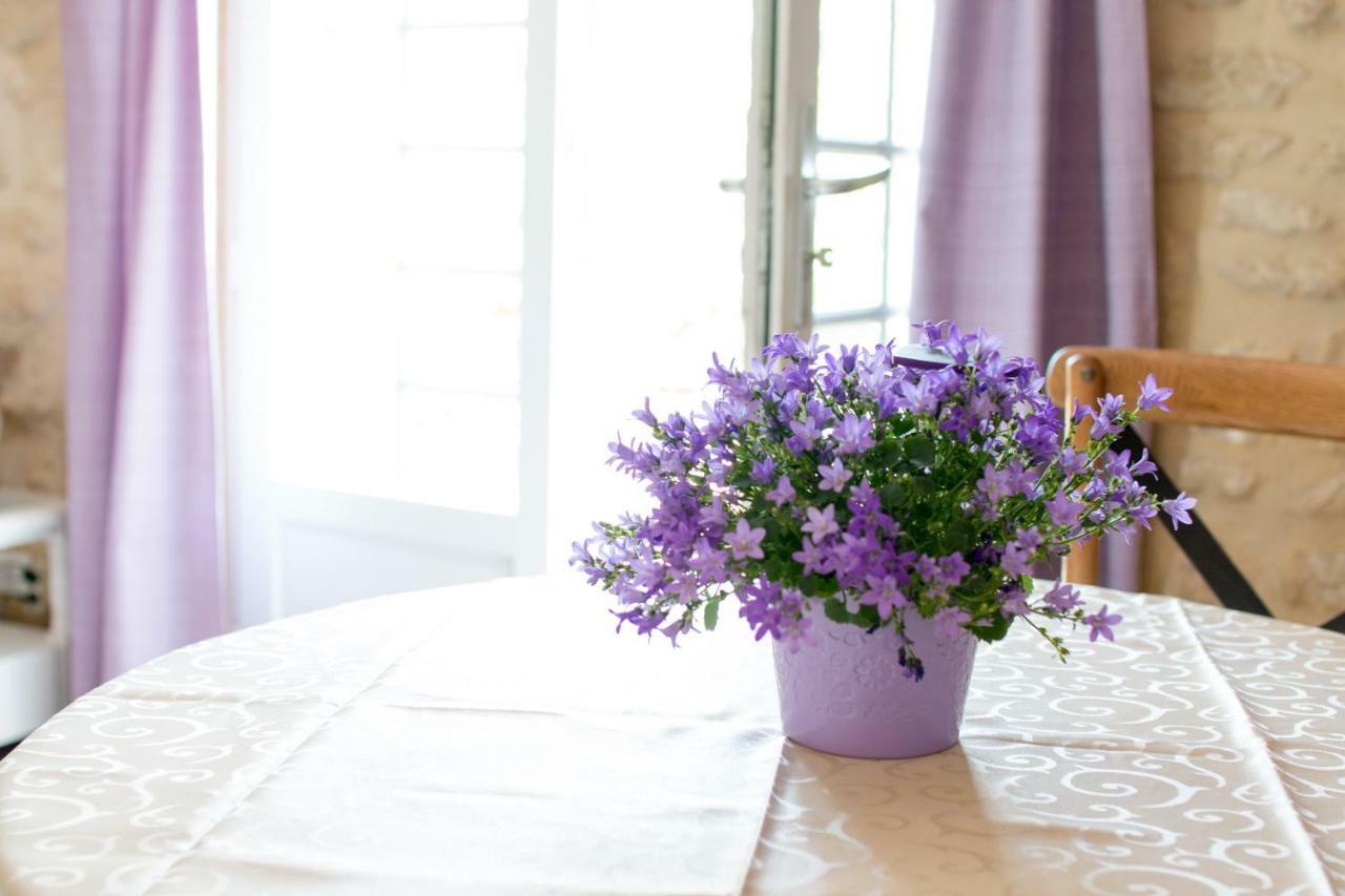 Mas De La Rivoire B&B Villevieille ภายนอก รูปภาพ