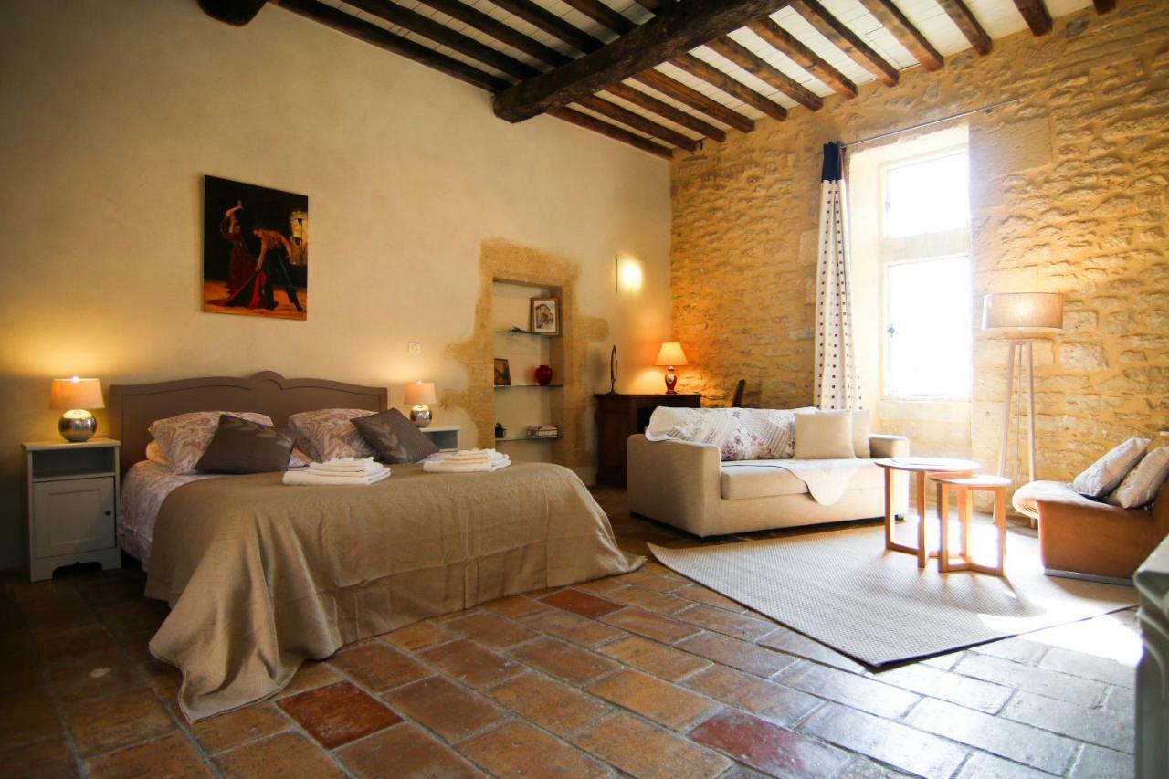 Mas De La Rivoire B&B Villevieille ภายนอก รูปภาพ