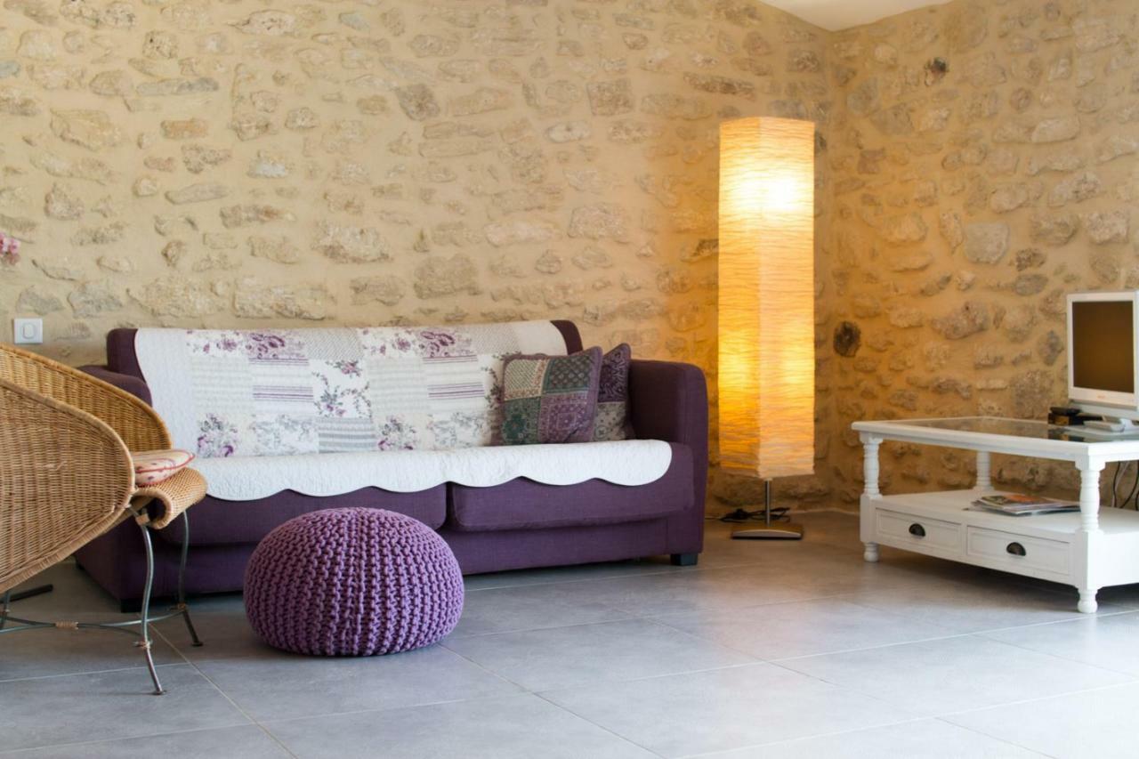 Mas De La Rivoire B&B Villevieille ภายนอก รูปภาพ